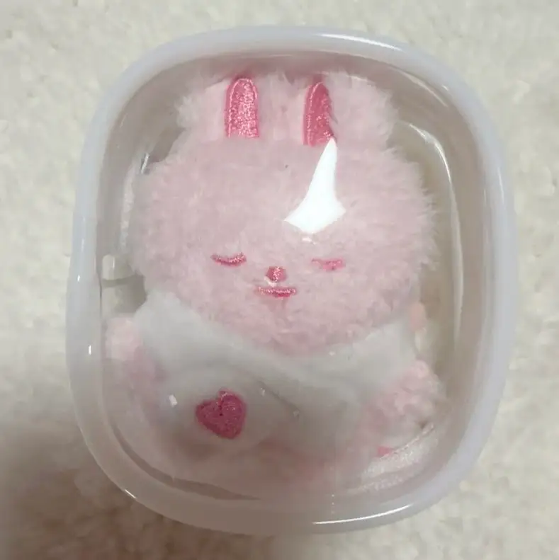 可爱微型草莓兔